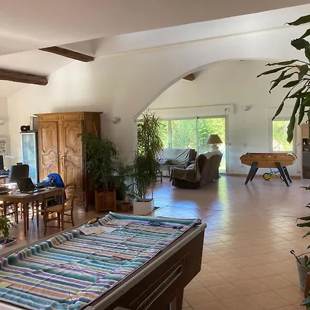 Grande Maison Avec Piscine Holiday home