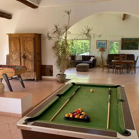 Grande Maison Avec Piscine Holiday home *